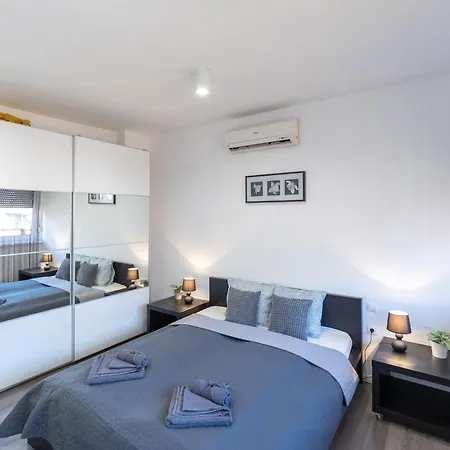 Gems Of - Onyx アパート