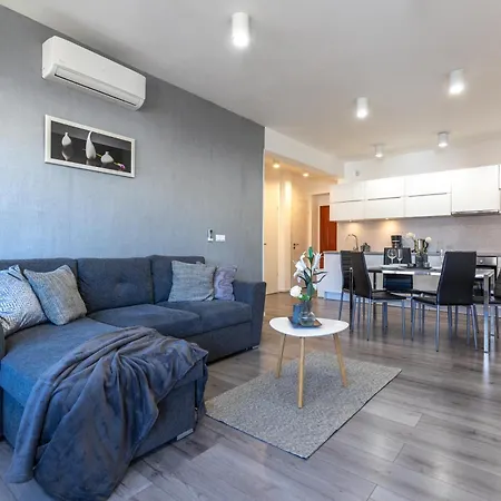 アパート Gems Of - Onyx