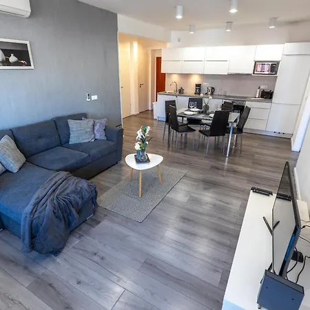 Gems Of - Onyx Apartament