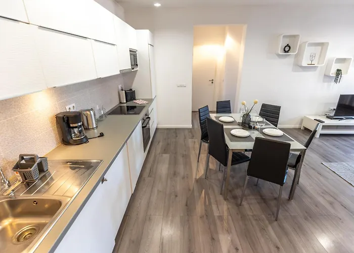 Gems Of - Onyx Appartement